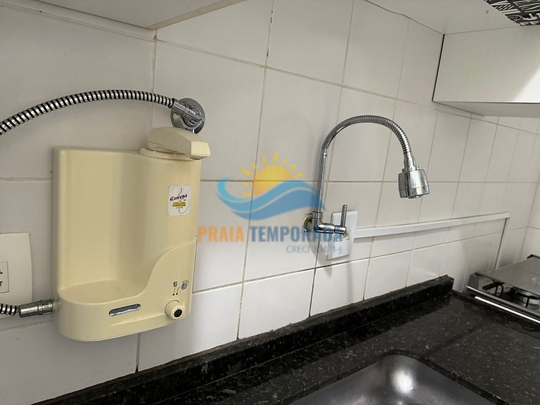 BM301 - Apê c/ Varanda | Ar Cond. | Garagem