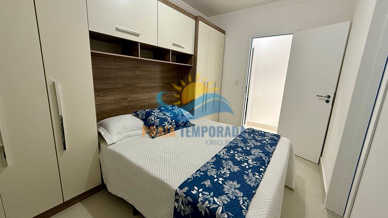 R016 - Apê Conforto |2 Dorm Sendo 1 Suíte| Garagem| Churrasq