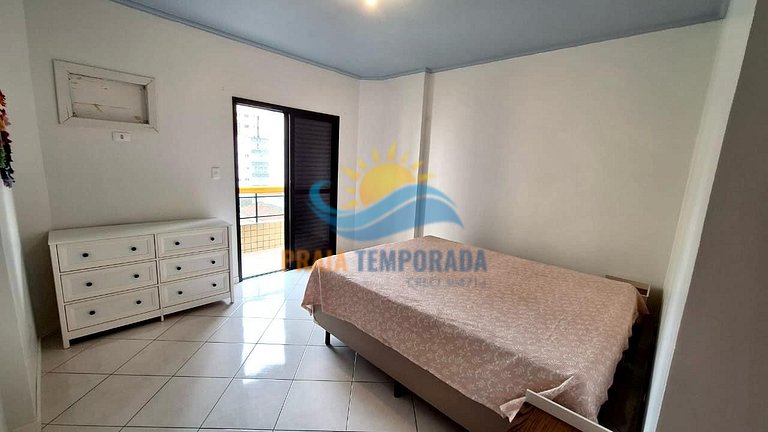 F052 -Apê c/ Varanda e Suíte na Melhor Localização