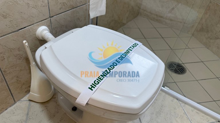 F052 -Apê c/ Varanda e Suíte na Melhor Localização