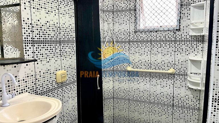 M202 - Prédio frente mar |1 Dorm Aconchegante e Wi-fi