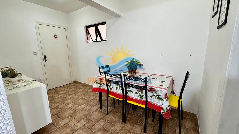 A077 - Apto c/ Sacada| 2 Dorm|Aprox. 100m da Praia