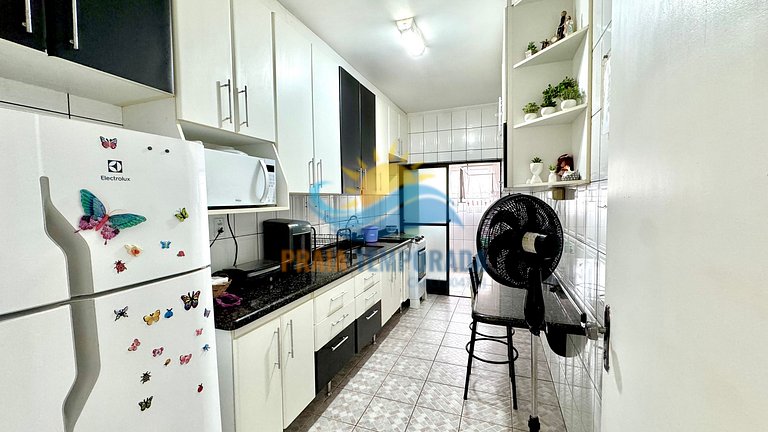 A077 - Apto c/ Sacada| 2 Dorm|Aprox. 100m da Praia