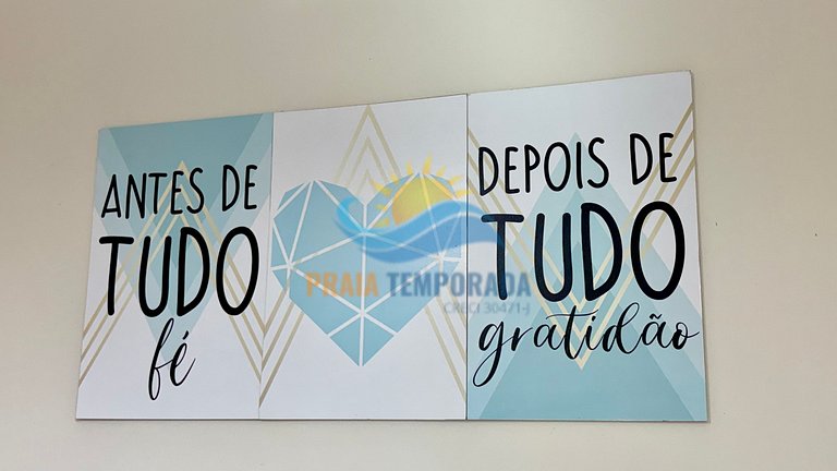 Apto temporada com vista para o mar da sacada na Guilhermina