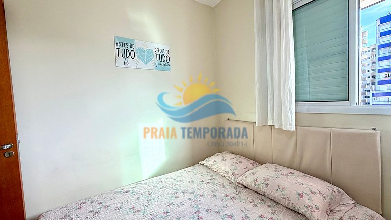 Apto temporada com vista para o mar da sacada na Guilhermina