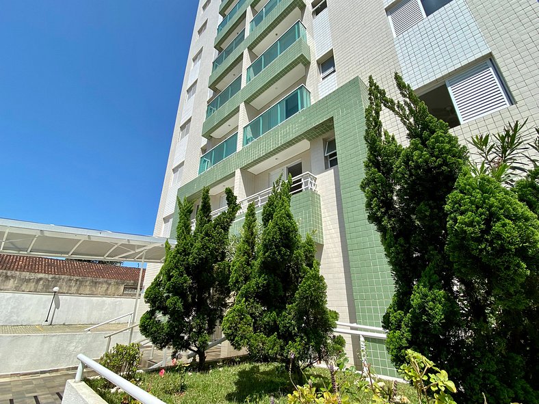 VMON61 - Ótimo apartamento de 2 dormitórios em Mongaguá